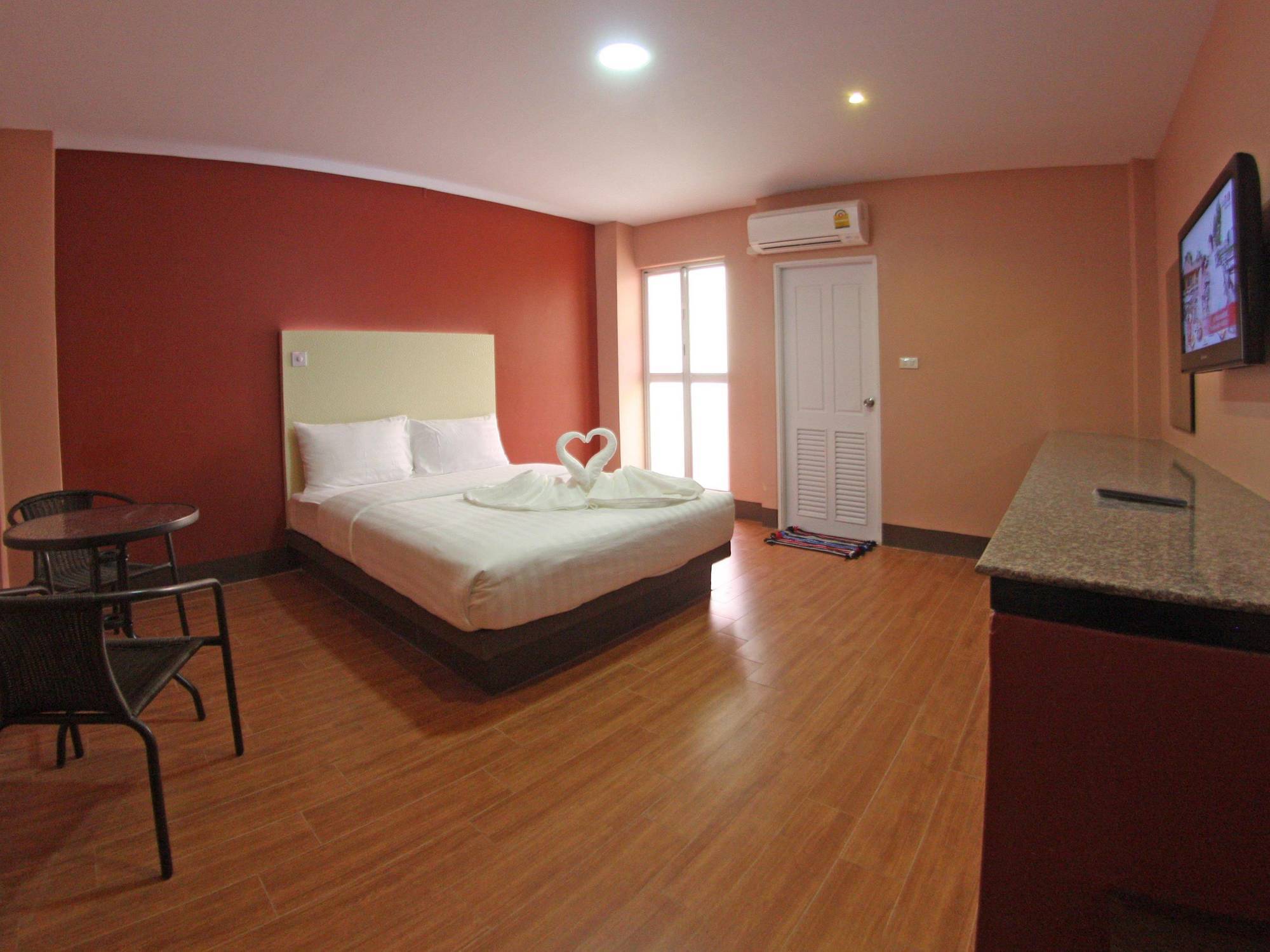 Hotel Park Sing Buri