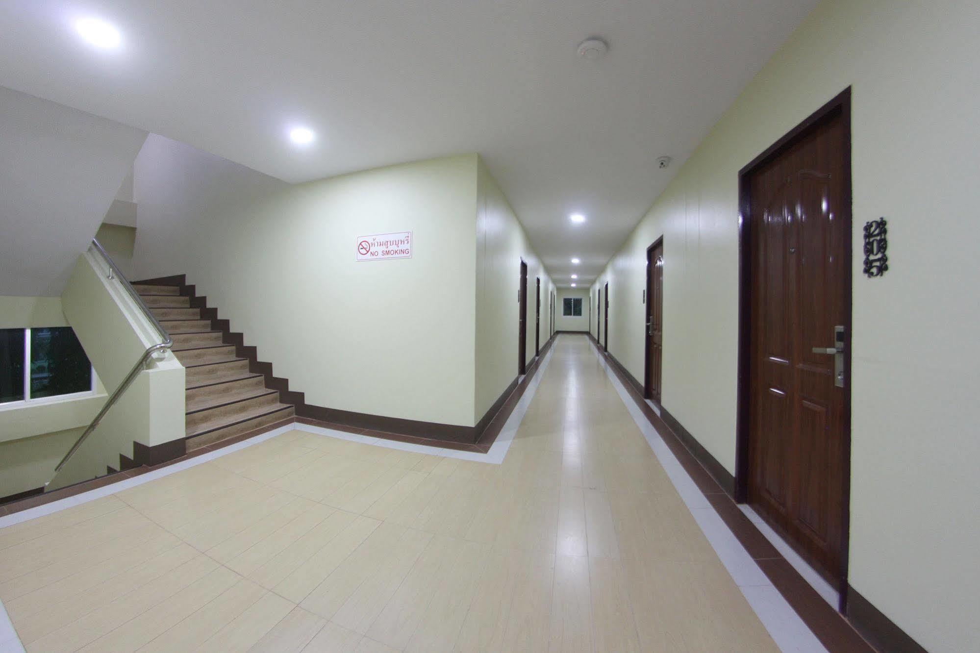 Hotel Park Sing Buri